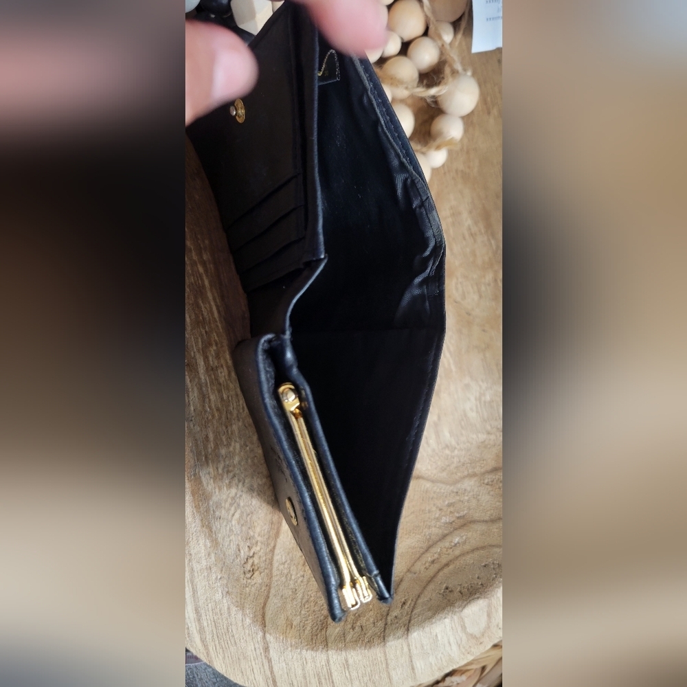 VINTAGE Tignanello 100% Leather Wallet - Picture 9 of 14